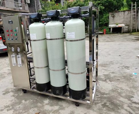Фабричный прямой высококачественный 1000L/H очиститель воды фильтрующая машина Водоочиститель с обратным осмосом для производства льда / воды